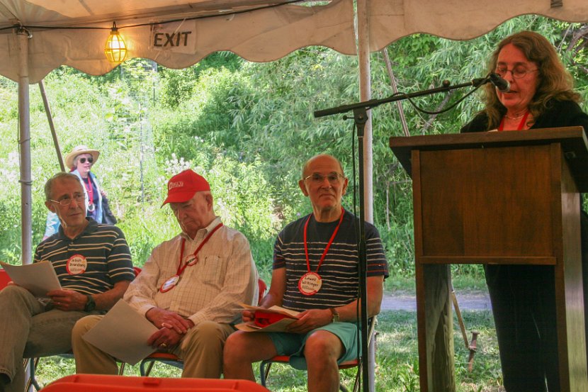 19.1.2 b memorial-julie-IMG_5829.jpg